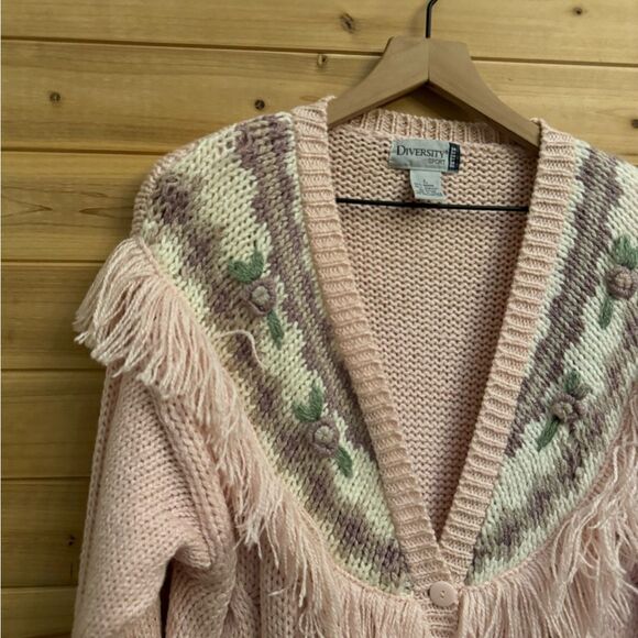 Vintage Diversity Size Large Coquette Girl Floral Fringe Baby Pink Cardigan - Picture 2 of 13
